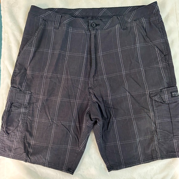 Other - Men’s cargo shorts